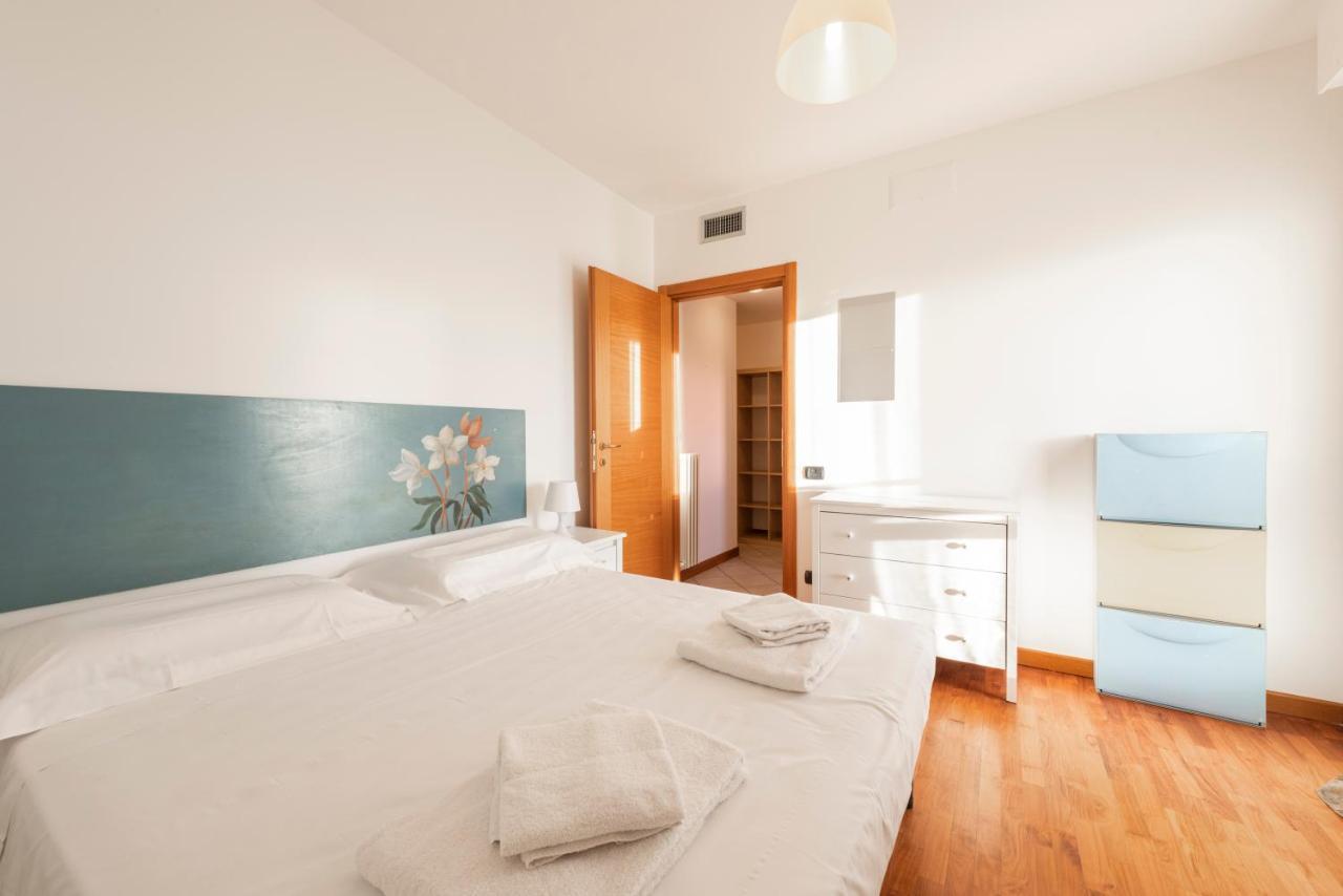 Leopolda Modern By Mmega * Florencia